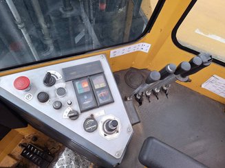 Четырех-ходовые рич-траки Combilift C8000-15