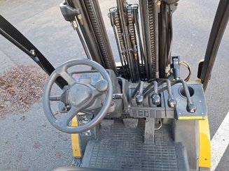 Четырехопорные погрузчики Caterpillar GP25N - 15
