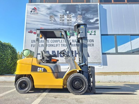 Четырехопорные погрузчики Caterpillar GP30NTD - 1