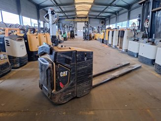 Трехсекционная Caterpillar NPV20N2