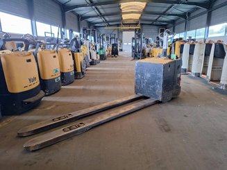 Трехсекционная Caterpillar NPV20N2