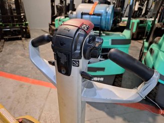 Штабелеры с электроприводом Caterpillar NSP16N2