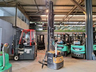 Штабелеры с электроприводом Caterpillar NSP16N2