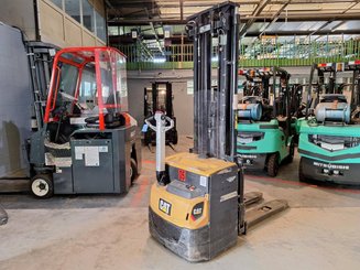 Штабелеры с электроприводом Caterpillar NSP16N2