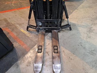 Штабелеры с электроприводом Caterpillar NSP16N2