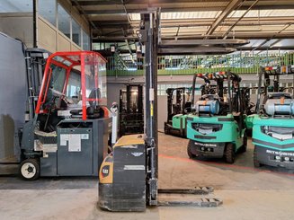 Штабелеры с электроприводом Caterpillar NSP16N2