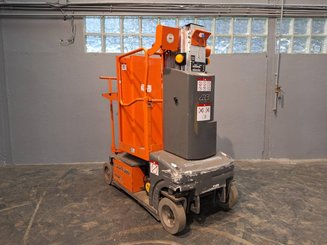 Строительный подъёмник с вертикальной мачтой JLG TOUCAN DUO