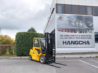 Четырехопорные погрузчики Hangcha XE25i (CPD25-XEY2-SI)