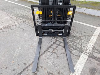 Четырехопорные погрузчики Hangcha XE25i (CPD25-XEY2-SI)