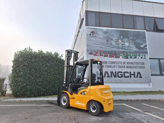 Четырехопорные погрузчики Hangcha XE25i (CPD25-XEY2-SI)