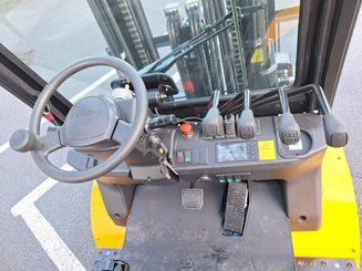 Четырехопорные погрузчики Hangcha XE38i (CPD38-XEY2HA-SI)