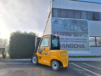 Четырехопорные погрузчики Hangcha XE50i(CPD50-XEXY2-SI)