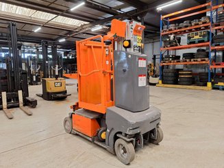 Строительный подъёмник с вертикальной мачтой JLG TOUCAN DUO