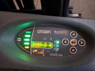 Трехопорные погрузчики Crown SC5340-1.6 - 10