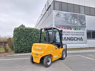Четырехопорные погрузчики Hangcha XE45i (CPD45-XEY2-SI) 