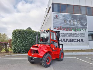 Внедорожный погрузчик Hangcha TT30-4