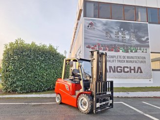 Четырехопорные погрузчики Hangcha AE35