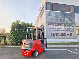 Четырехопорные погрузчики Hangcha AE35