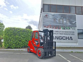 Четырехопорные погрузчики Hangcha XF55D-2 - 1