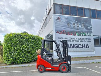 Четырехопорные погрузчики Hangcha XF15G-2