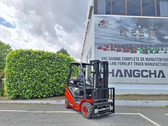 Четырехопорные погрузчики Hangcha XF15G-2