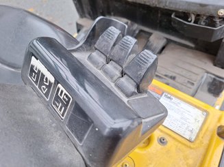 Трехопорные погрузчики Yale ERP16ATF