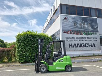 Четырехопорные погрузчики Hangcha XC35i