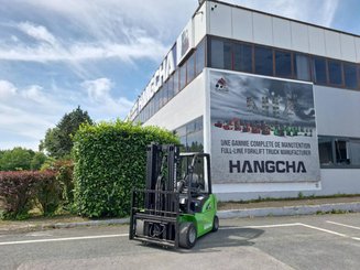 Четырехопорные погрузчики Hangcha XC35i