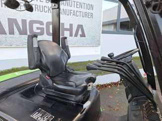Четырехопорные погрузчики Hangcha XC35i