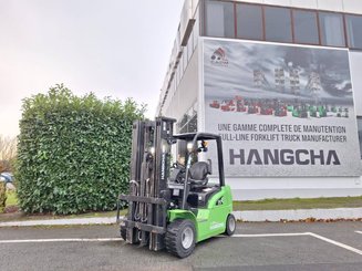 Четырехопорные погрузчики Hangcha XC35i