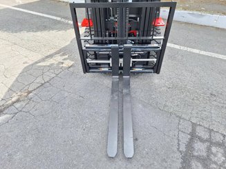 Четырехопорные погрузчики Hangcha XF20G-2