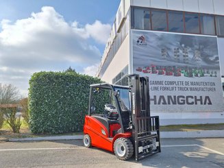 Четырехопорные погрузчики Hangcha A4W35