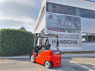 Четырехопорные погрузчики Hangcha A4W35