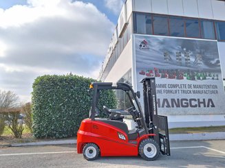 Четырехопорные погрузчики Hangcha A4W35