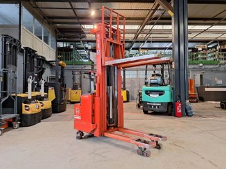 Штабелеры с электроприводом BT LSF 1250 EE