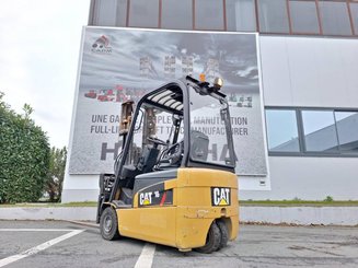 Трехопорные погрузчики Caterpillar EP16NT - 2