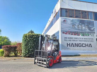 Четырехопорные погрузчики Hangcha XF35D-2