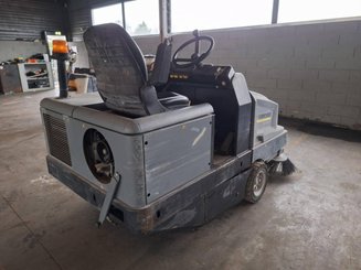 Поломоечные машины Kärcher KM130/300