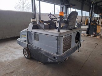 Поломоечные машины Kärcher KM130/300