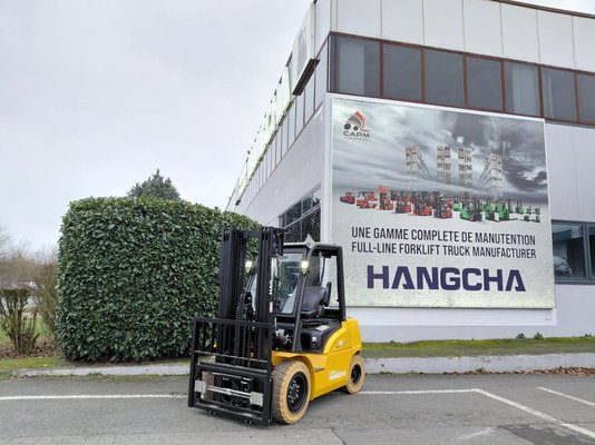 Четырехопорные погрузчики Hangcha XE30i ( CPD30-XEY2HA-SI ) - 1