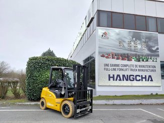 Четырехопорные погрузчики Hangcha XE30i ( CPD30-XEY2HA-SI )