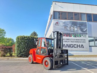 Четырехопорные погрузчики Hangcha XF70D
