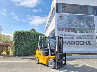 Четырехопорные погрузчики Hangcha XE15i (CPD15-XEY2-SI) 
