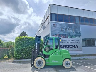 Четырехопорные погрузчики Hangcha XC70i (CPD70-XCY2-SI)