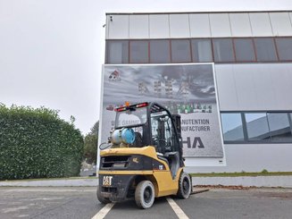 Четырехопорные погрузчики Caterpillar GP25N - 4