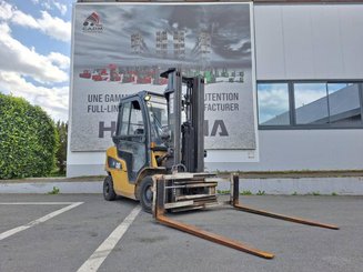 Четырехопорные погрузчики Caterpillar GP25NTD - 1