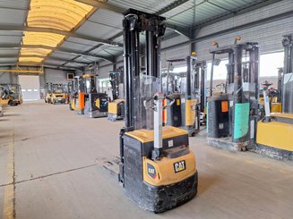 Штабелеры с электроприводом Caterpillar NSP16N2