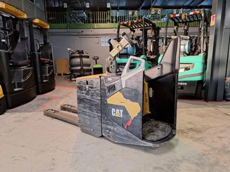 Гидростатический Caterpillar NPF25N2