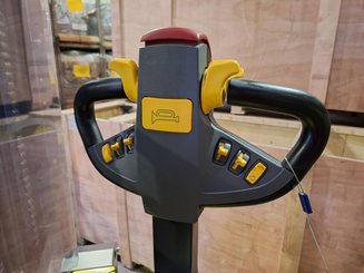 Разнонаправленный штабелер Combilift WR4