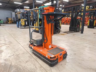 Строительный подъёмник с вертикальной мачтой JLG POWER PICKER